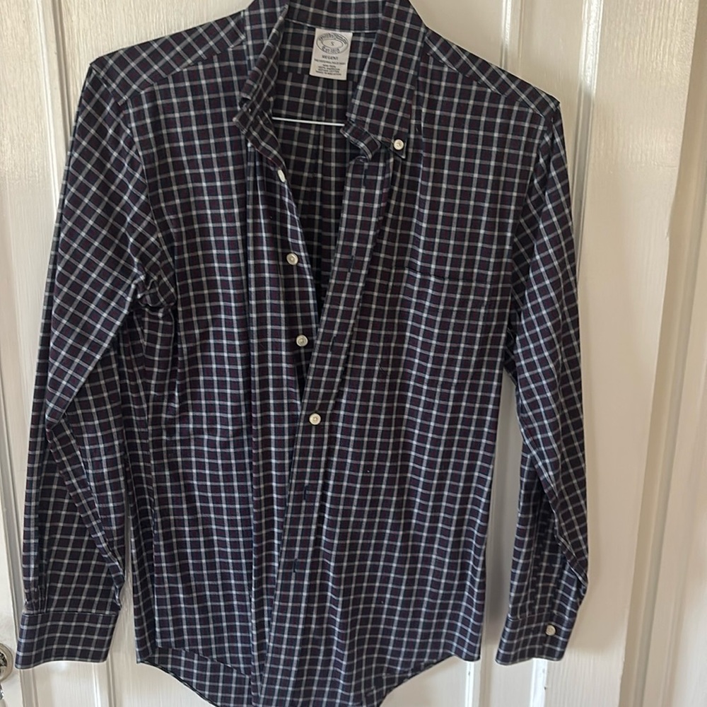 Brooks Brothers Size S Button Down Shirt.